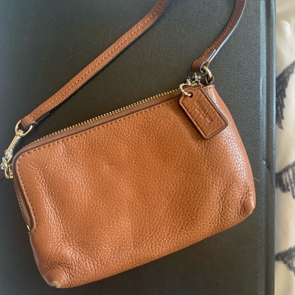 COACH double zipper wristlet - Picture 2 of 3